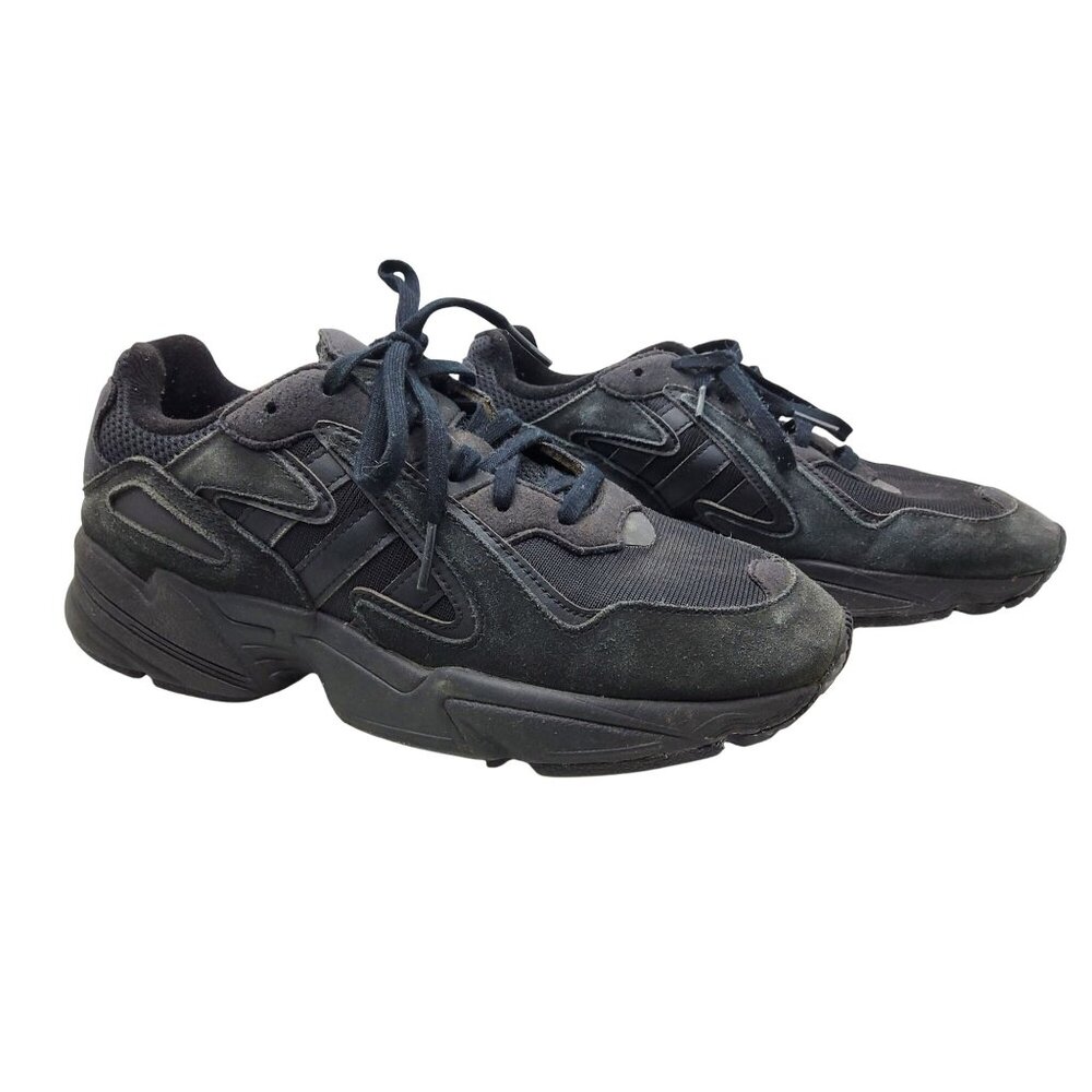 Mens Adidas Leather Black Athletic Shoes. Size 6M
